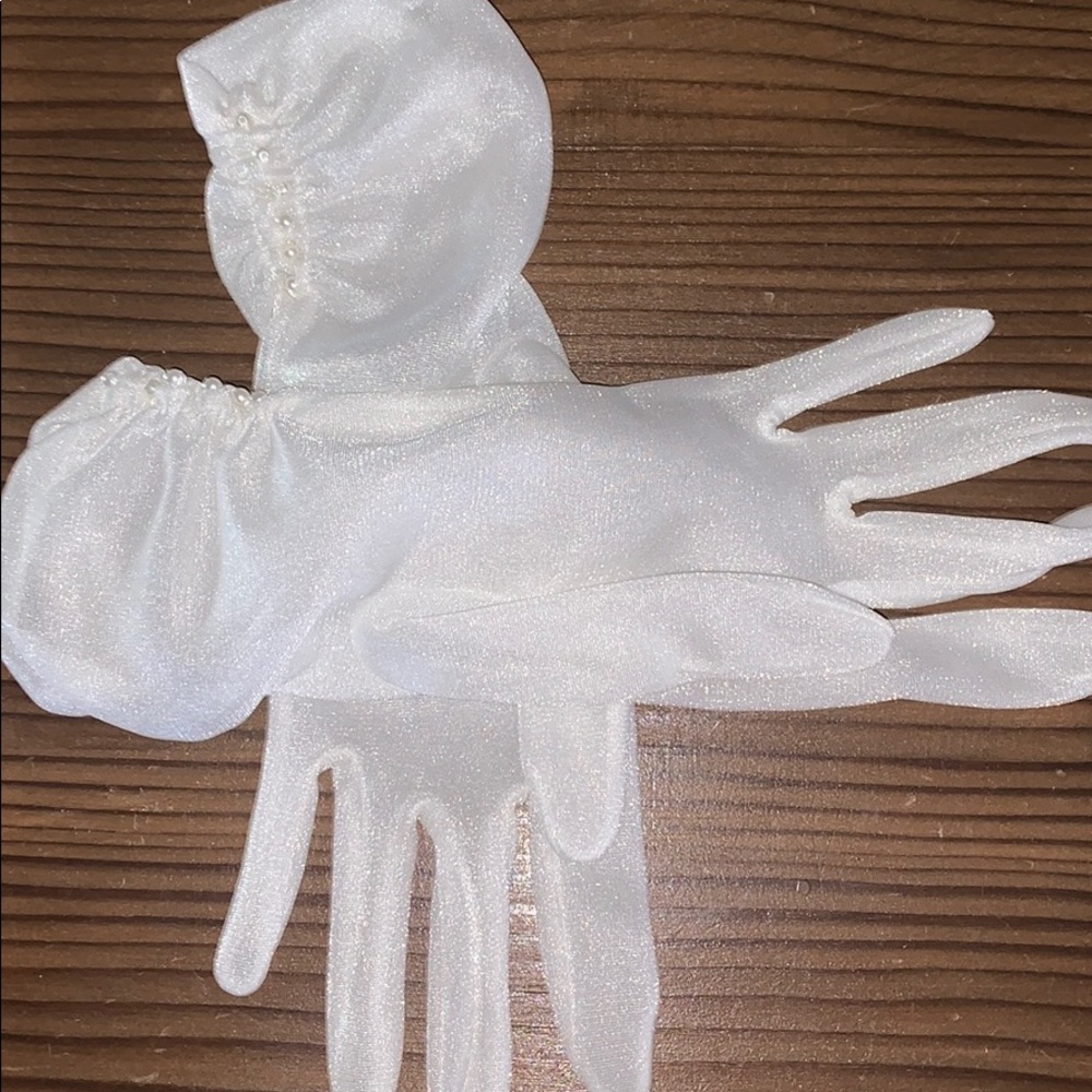 Satiny wedding ceremony brides gloves small petite